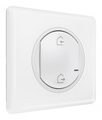 064872 - Celiane with NETATMO.Главный беспроводной выключатель "Я дома/Я вне дома".Цвет Белый