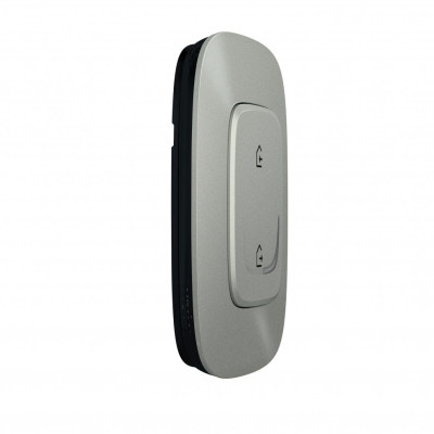 752796 - Valena Allure with NETATMO. Стартовый пакет.  Шлюз WiFi + умная розетка 2К+З 16А 230В + главный беспроводной выключатель "Я дома/Я вне дома". Цвет Алюминий