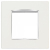 20642.B01 - Vimar Накладка классика на 2 модуля арктическая белая с белым обрамлением