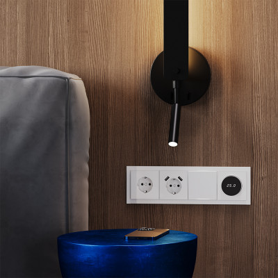 Розетка встраиваемая VOLTUM S70 с заземлением и защитными шторками, 16А, с USB, A+A, (белый матовый), VLS040402