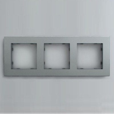 IRIDIUM Рамка на 3 пост, серебристый, Berlin 02, 02P302
