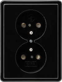 Розетка двойная с заземляющим штифтом