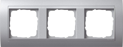 021336 Gira Рамка тройная
