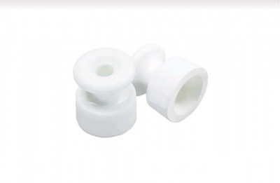 Bironi Изолятор для наружного монтажа, керамика, цвет белый  (50 шт/уп), B1-551-01-50