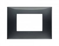 Vimar Накладка на 3 модуля, черная, 09673.04 Vimar Накладка на 3 модуля, черная, 09673.04
