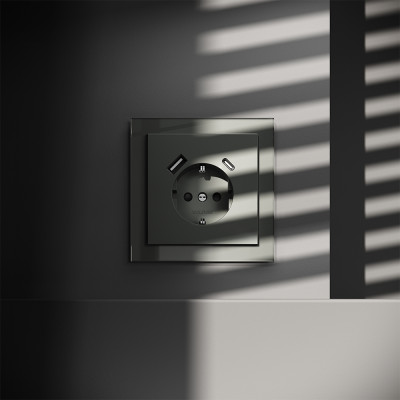 Розетка встраиваемая VOLTUM S70 с заземлением и защитными шторками, 16А, с USB, A+С, (титан), VLS040506