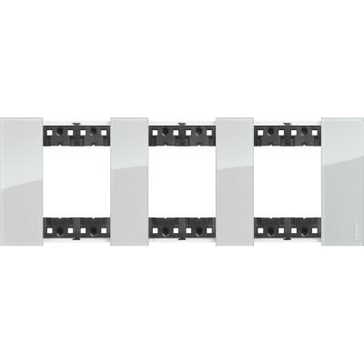 KA4802M3DA Bticino LIVING NOW. Декоративная рамка 3 поста (2+2+2 модуля).Цвет "Небо", KA4802M3DA