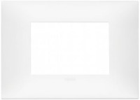 Vimar Накладка на 3 модуля, белая матовая, 09673.11 Vimar Накладка на 3 модуля, белая матовая, 09673.11