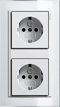 Gira Блок: Розетка 2к+з + Розетка 2к+з, глянцевый белый - белый, серия Event Clear Gira Блок: Розетка 2к+з + Розетка 2к+з, глянцевый белый - белый, серия Event Clear