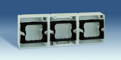 Simon Коробка 3-х местная, горизонтальная, S44A, серый, 4400765-035