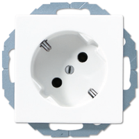 Штепсельная розетка SCHUKO 16A 250V~ ; угол наклона 45 °; белый, A520-45KIWW