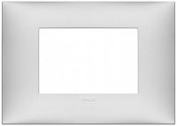 Vimar Накладка на 3 модуля, серебро матовое, 09673.21 Vimar Накладка на 3 модуля, серебро матовое, 09673.21