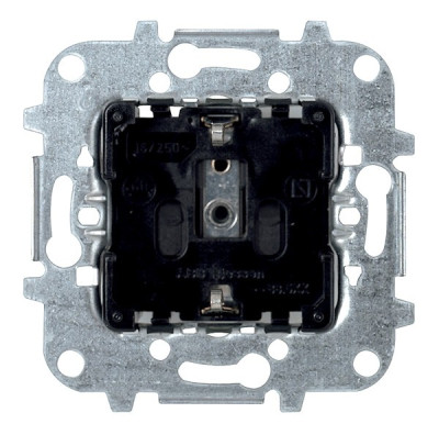 8188 - Розетка SCHUKO с заземлением, 16А/250В - 2CLA818800A1001