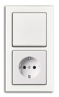 ABB Блок: Выключатель 1-клавишный с розеткой 2к+з, вставка - белый, рамка - белое стекло, серия Busch-axcent