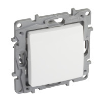 Legrand Переключатель перекрёстный одноклавишный - Legrand Etika - 10А 250В винтовые зажимы - белый, 672209