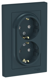 ATN000826 - ATLASDESIGN РОЗЕТКА двойная с заземлением со шторками, 16А, в сборе, ИЗУМРУД, Systeme Electric