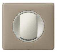 Legrand Выключатель 1-клавишный, вставка - титан,  классика - Грэй перкаль, серия Celiane