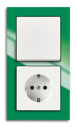 ABB Блок: Выключатель 1-клавишный с розеткой 2к+з, вставка - белый, рамка - зеленый, серия Busch-axcent
