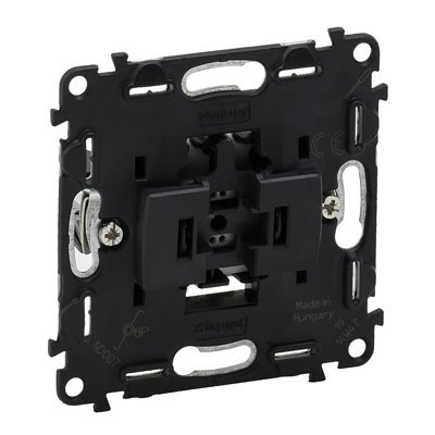 752011 - Valena IN'MATIC.Выключатель кнопочный 6А 250В.Безвинтовые зажимы, Legrand