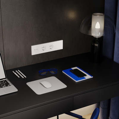 Рамка пластиковая VOLTUM S70 на 4 поста, (белый глянцевый), VLS100401