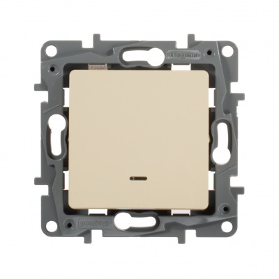 Legrand Выключатель одноклавишный с подсветкой/индикацией - Legrand Etika - 10А 250В безвинтовые зажимы - слоновая кость, 672303