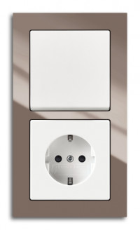 ABB Блок: Выключатель 1-клавишный с розеткой 2к+з, вставка - белый, рамка - entree-серый, серия Busch-axcent