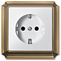 Розетка 2к+з, вставка - белый,  рамка - античная латунь,    серия Antique