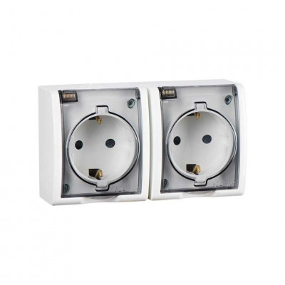 Simon Simon15 IP54  Розетка 2-ная 2х(2К+З) со шторками с крышкой полупр., 16А 250В~, винт. зажим, белая, 1594443-030