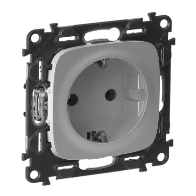 Valena ALLURE.Силовая розетка 2К+З 16А 250В.Винтовые зажимы.Алюминий